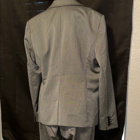 Worthington Classic Gray Women’s Suit, Pant & Blazer - Picture 5 of 9